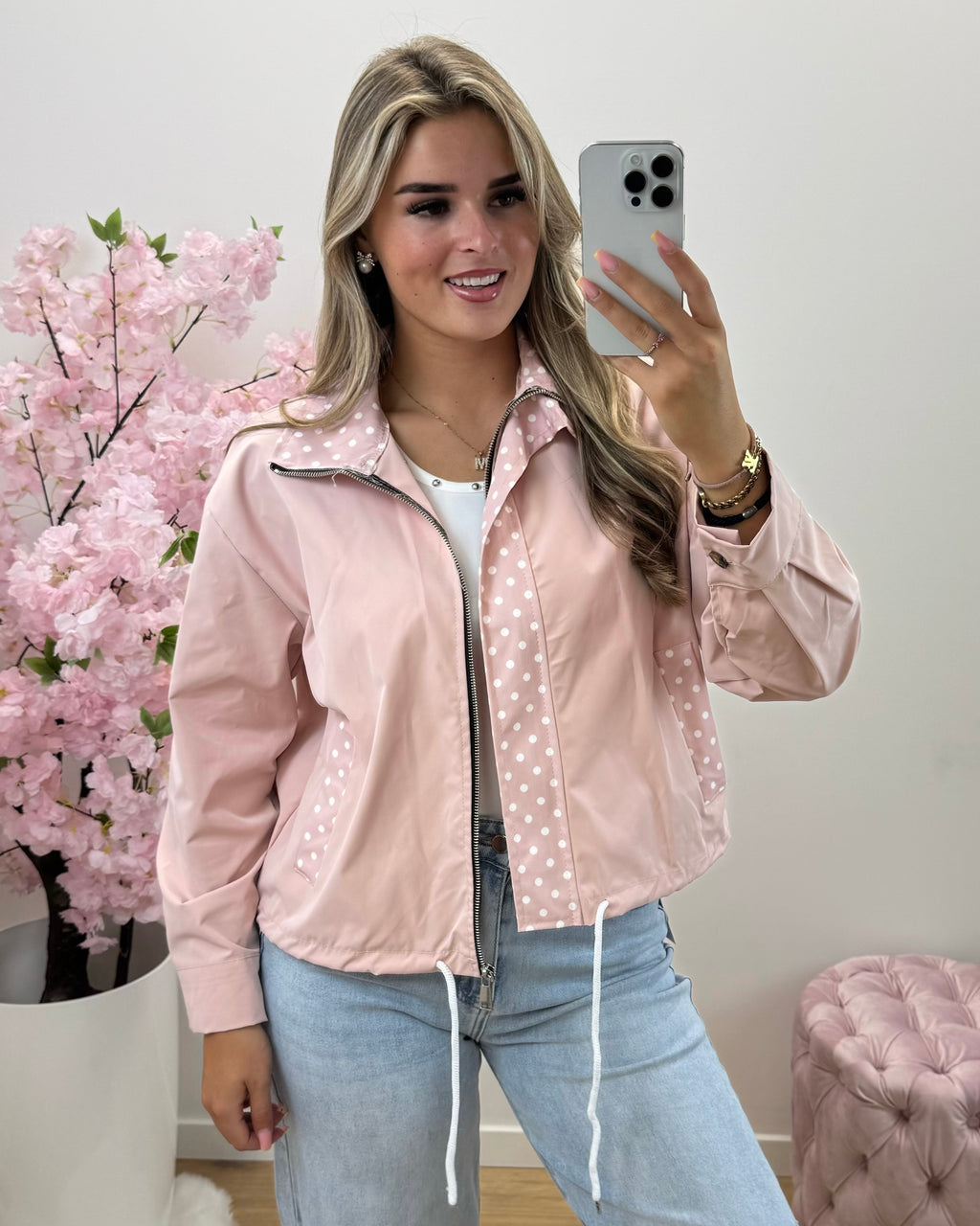 Jas Megan roze