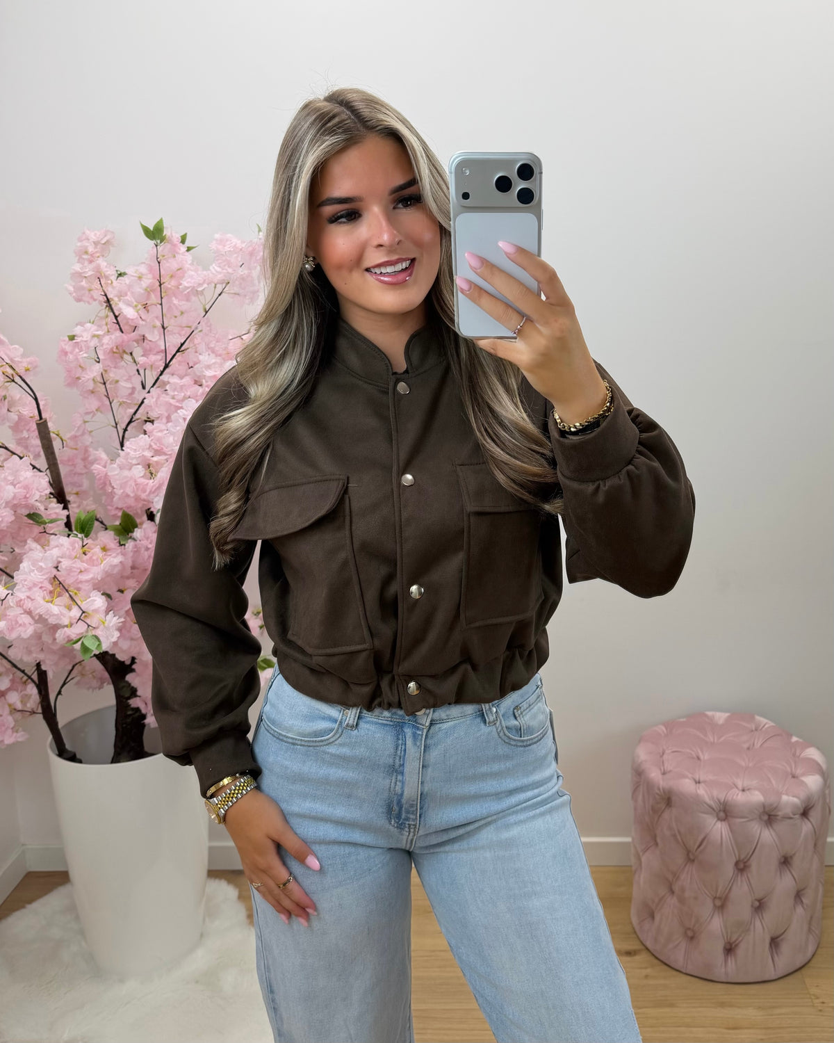 Jas Emma bruin