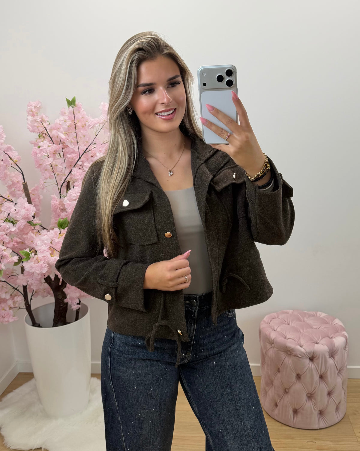 Jas Presley bruin
