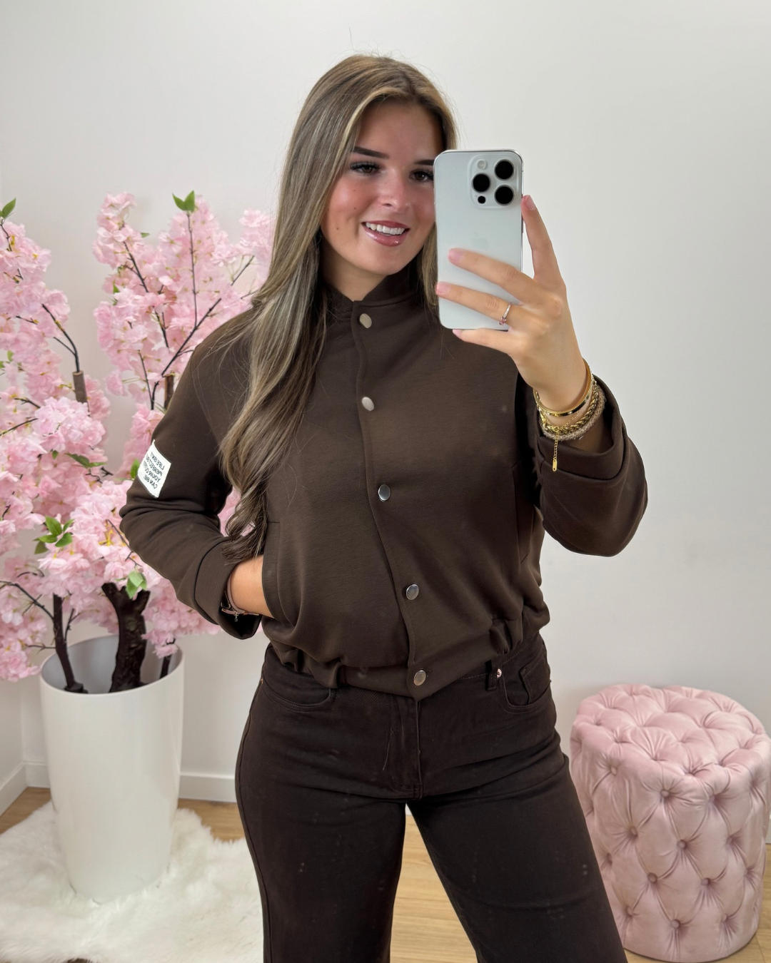 Jas Bo bruin